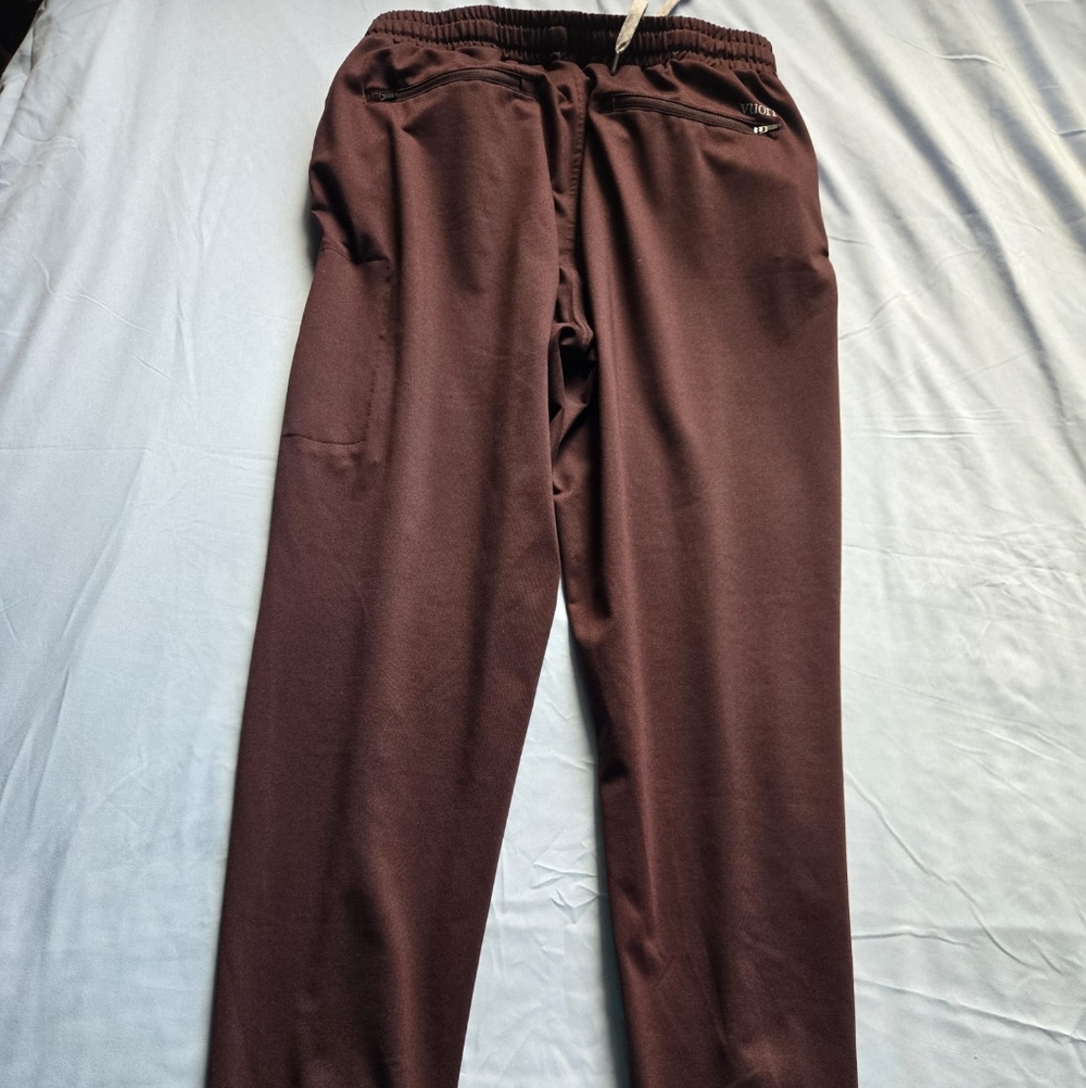 Vuori Sunday Performance Joggers Burgundy Color - Picture 5 of 7